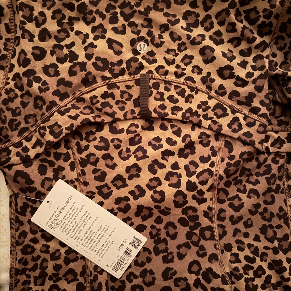 NWT Define Cropped Jacket Nulu - Picture 11 of 11